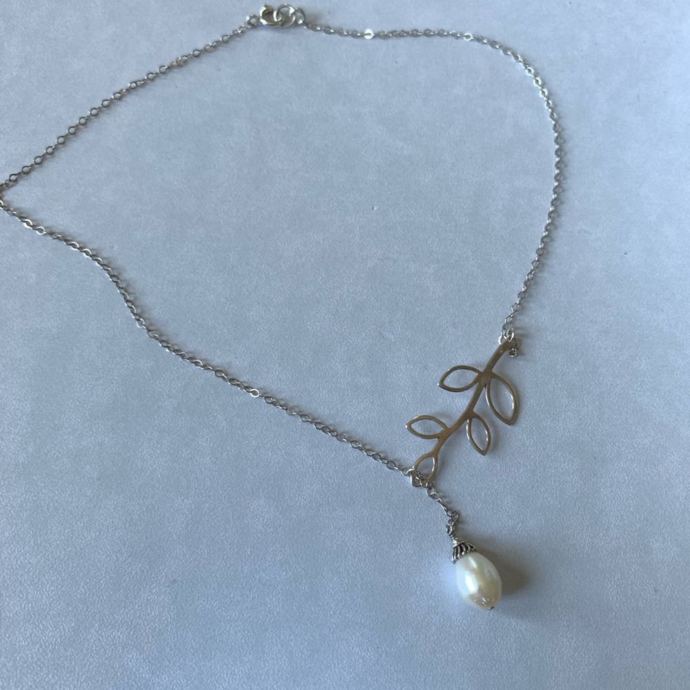 Silver Drop Pearl 16” Necklace